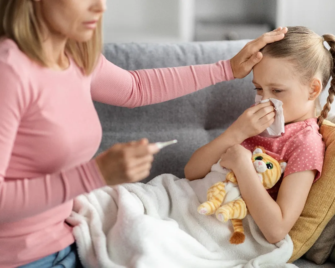 Як правильно харчуватися дітям під час ГРВІ, коли болить горло та важко ковтати