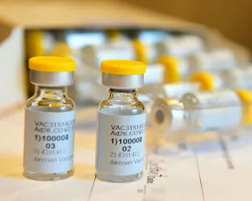 Johnson &#038; Johnson приостанавливает исследование своей вакцины против COVID-19