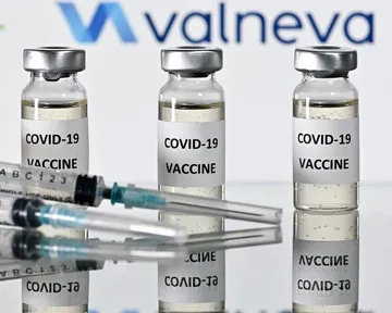 Исследование 3-й фазы вакцины от «Valneva» будет сравнительным
