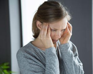 Стрес-індукований головний біль: причини його розвитку та огляд препаратів